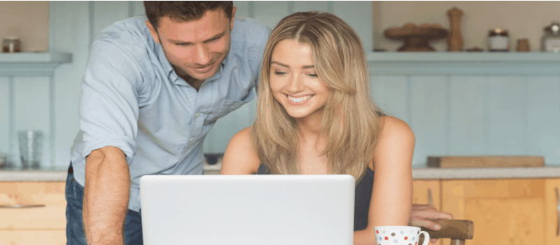 couple buying online
